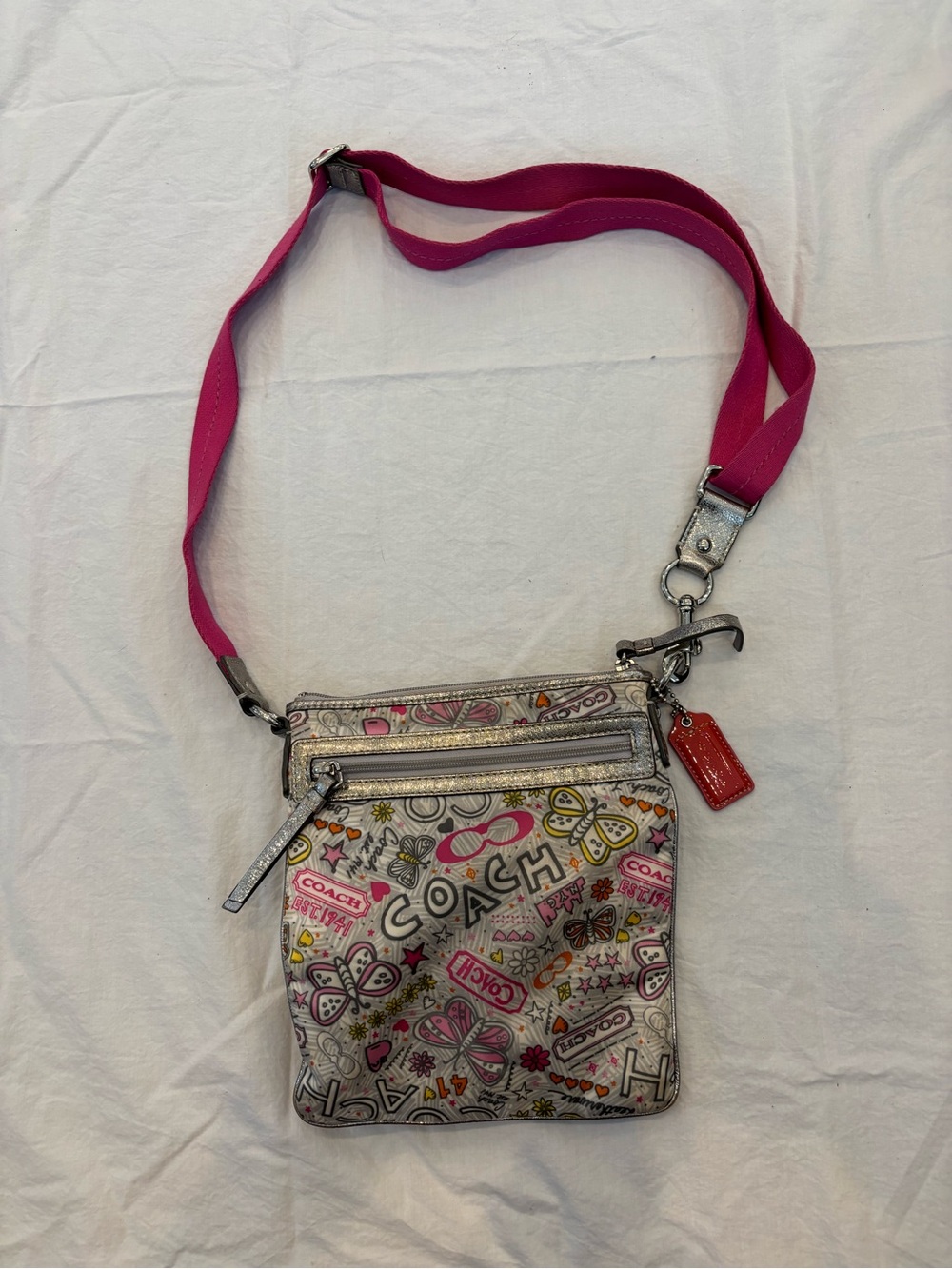 Y2K Coach Poppy Graffiti Butterfly
Crossbody